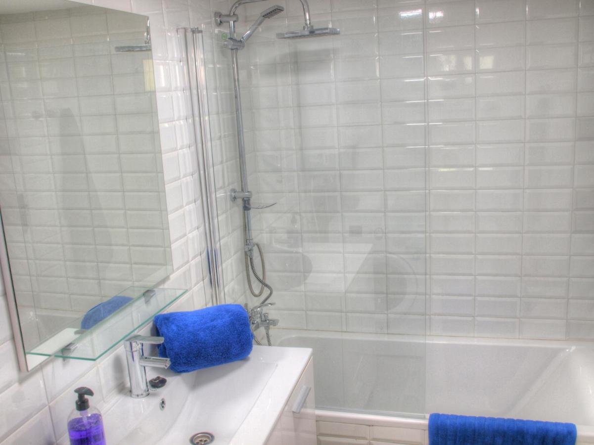 Cristos Beach Apartment Estepona Dış mekan fotoğraf