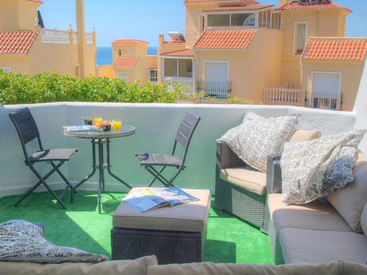 Cristos Beach Apartment Estepona Dış mekan fotoğraf