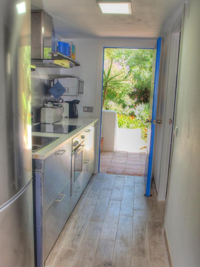 Cristos Beach Apartment Estepona Dış mekan fotoğraf